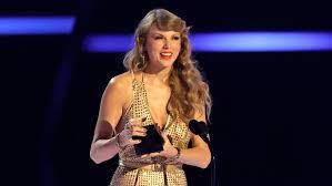 Taylor Begins The Music Charts